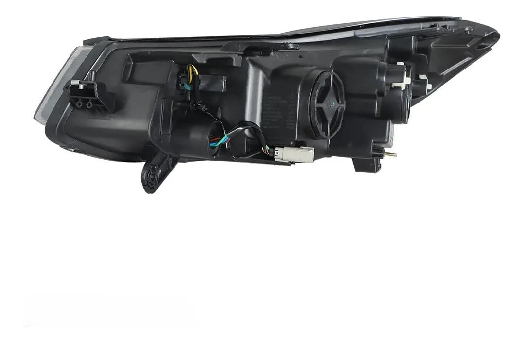 Faro Sin Lupa  Derecho Delantero Chevrolet Trax 2017-2023