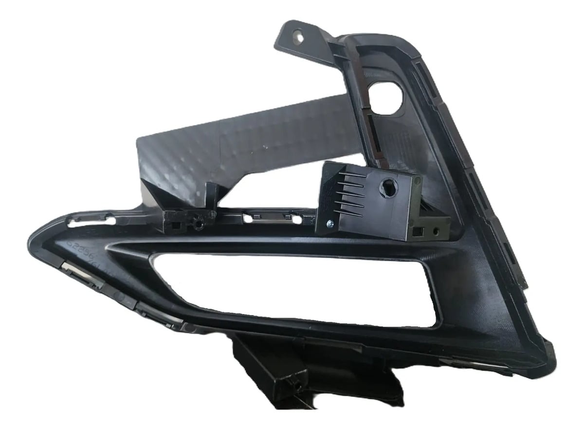 Bisel Faro Niebla Sensor Derecho Delantero Nissan Sentra 2020-2023