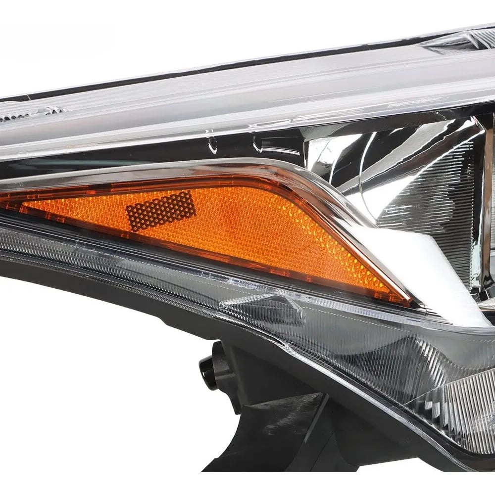 Faro Versa Con Cuarto Ambar Derecho Delantero Nissan Versa 2020-2025
