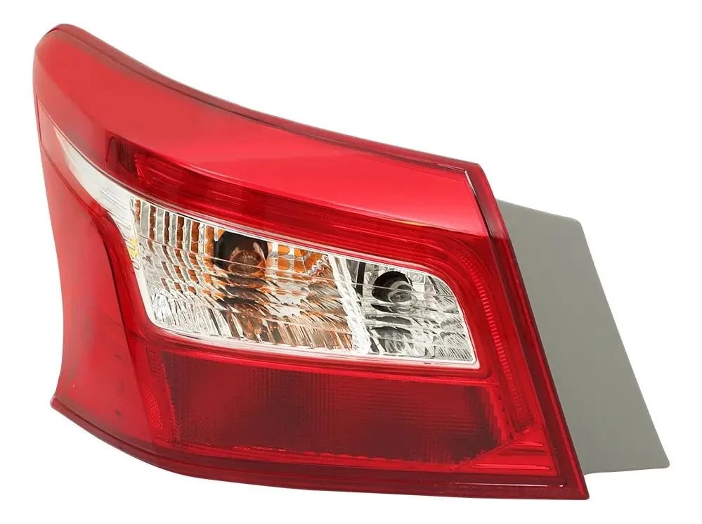 Calavera Mica Izquierdo Trasero Nissan Sentra 2016-2019