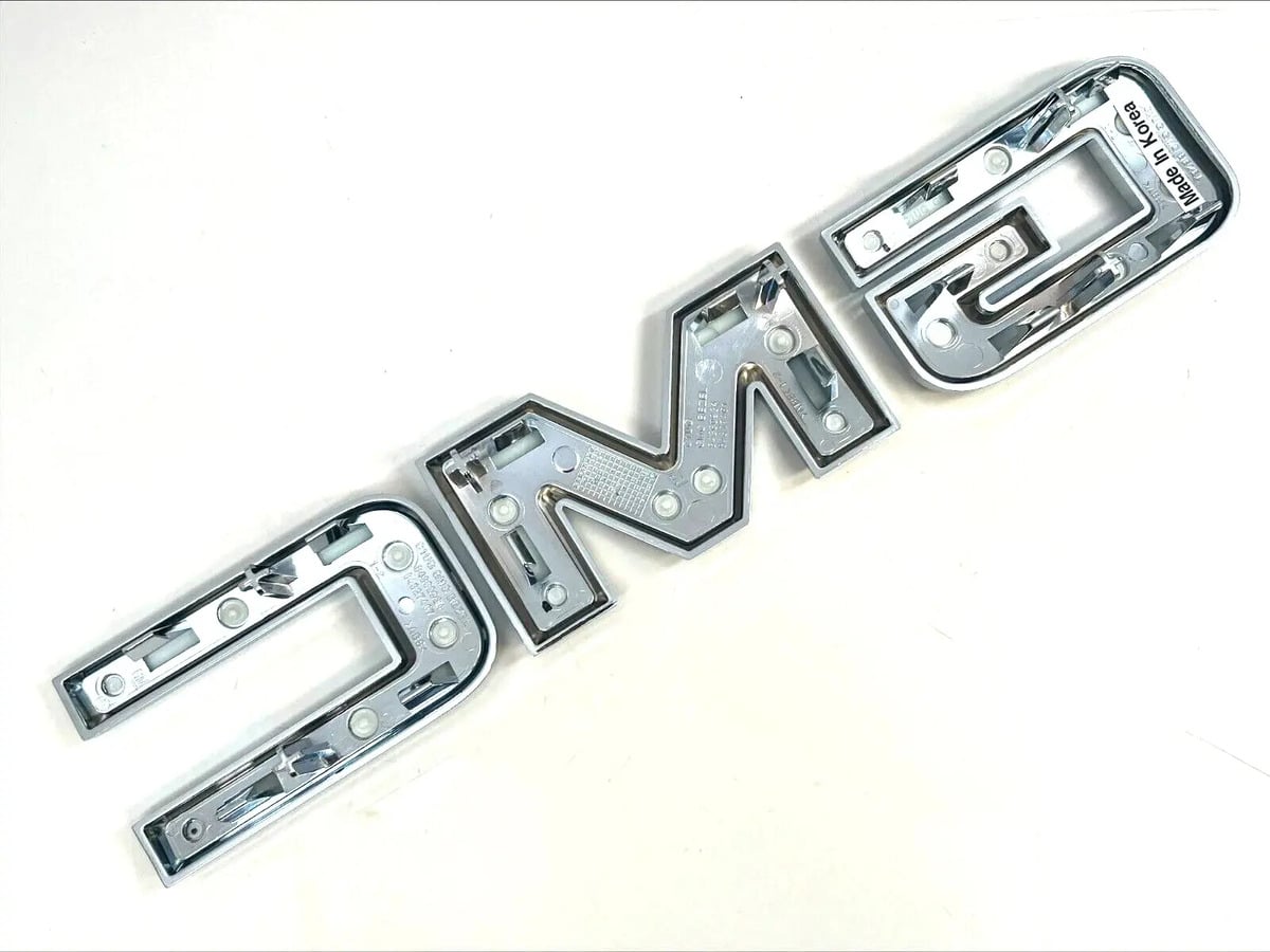 Emblema Acadia 20-24 Delantero GMC Acadia 2020-2024