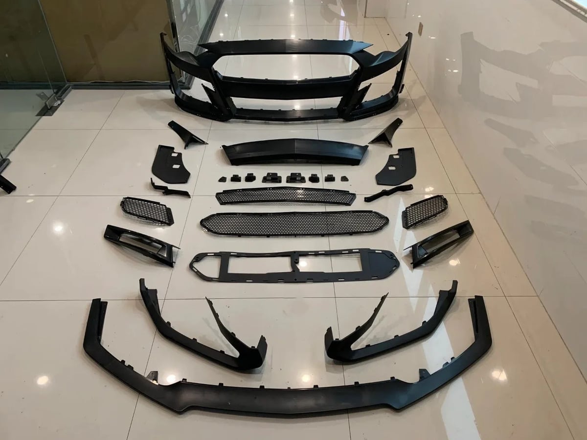 Body Kit Bumper Frontal GT 500 Negro Delantero Ford Mustang 2015-2023
