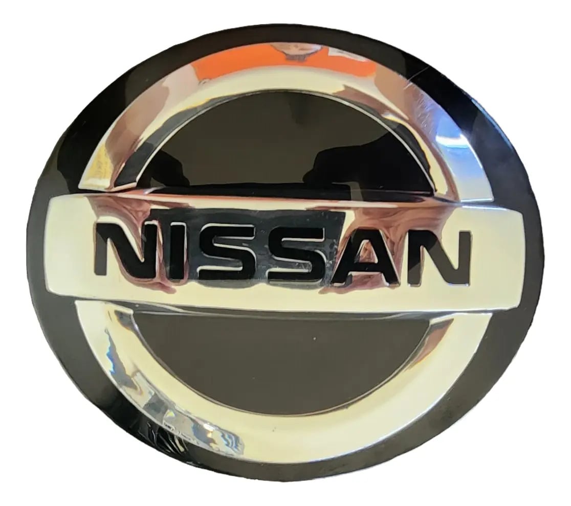 Emblema Altima 19-22  Delantero Nissan Altima 2019-2022