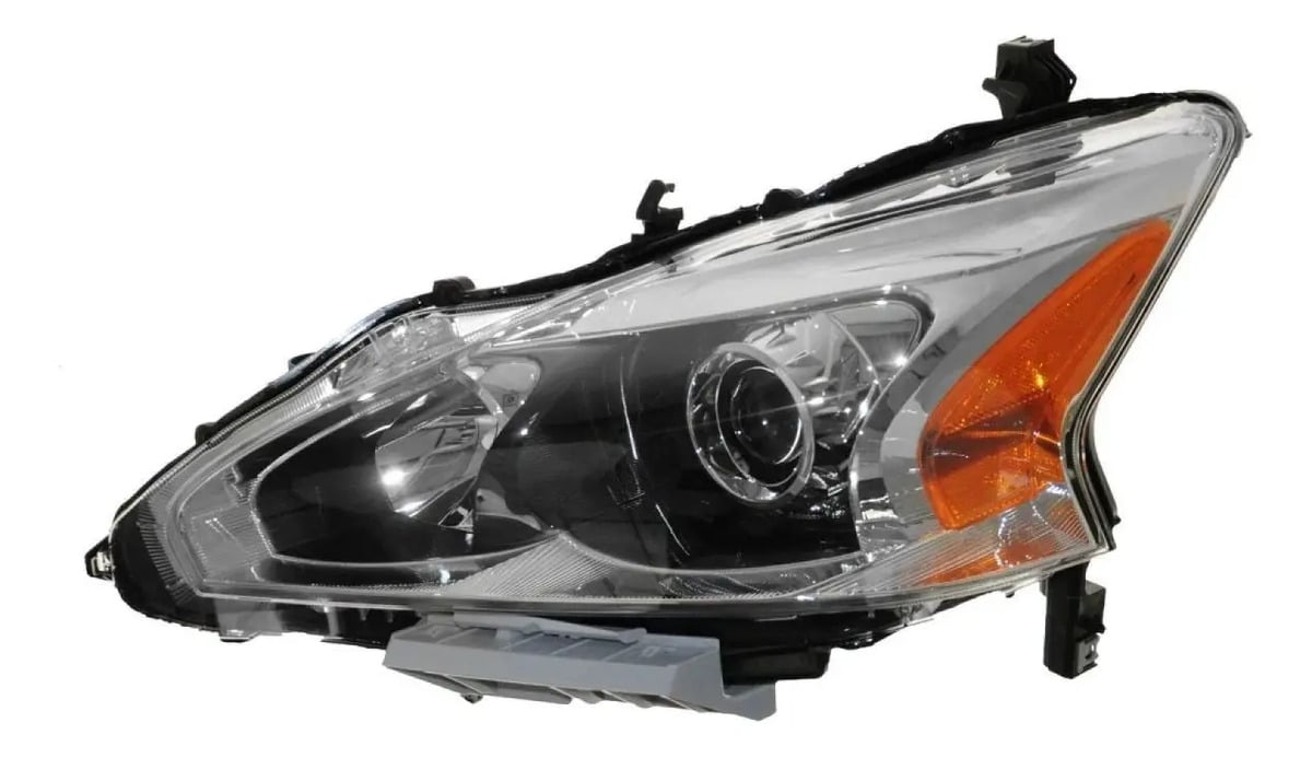 Faro Foco Izquierdo Delantero Nissan Altima 2013-2015